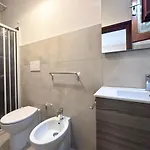Con 3 Matrimoniali E 3 Bagni Casa de Férias Lecce