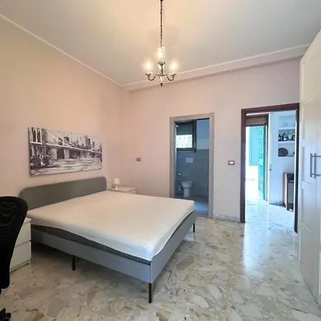 Con 3 Matrimoniali E 3 Bagni Casa vacanze *