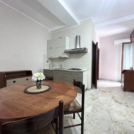 Con 3 Matrimoniali E 3 Bagni *