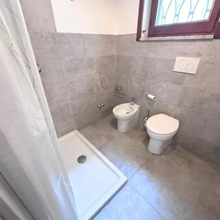 Con 3 Matrimoniali E 3 Bagni